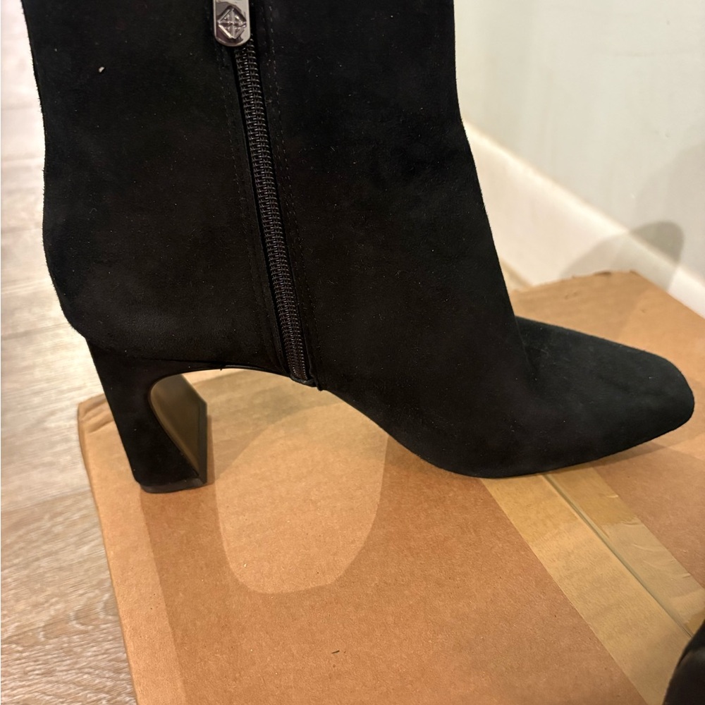 ANTONIO MELANI Black Suede Elana Ankle Booties Whimsygoth with Block Heel size 7 - Picture 6 of 8